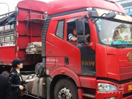 进终端 促销量  解放篷车“开”进佛山
