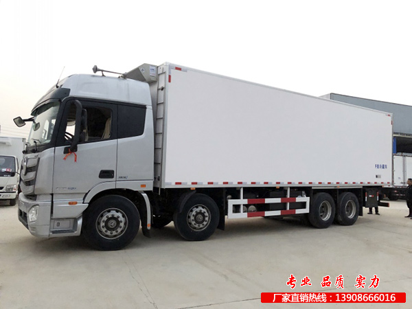 大型冷冻车