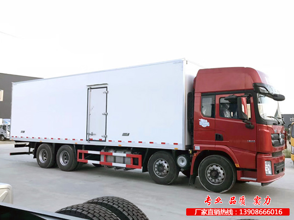 大型冷冻车