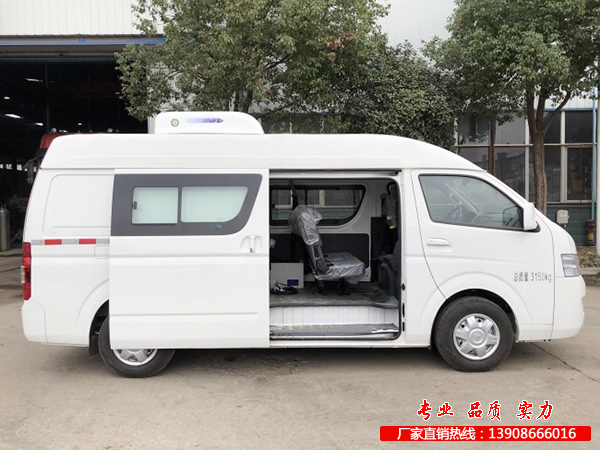 福田双排保温车