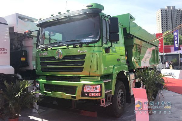 德龙F3000 6×4自卸车